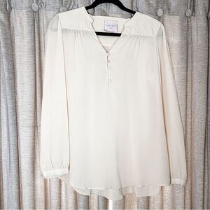 Romeo & Juliet Couture Cream Faux Leather Accented Blouse Size Medium
